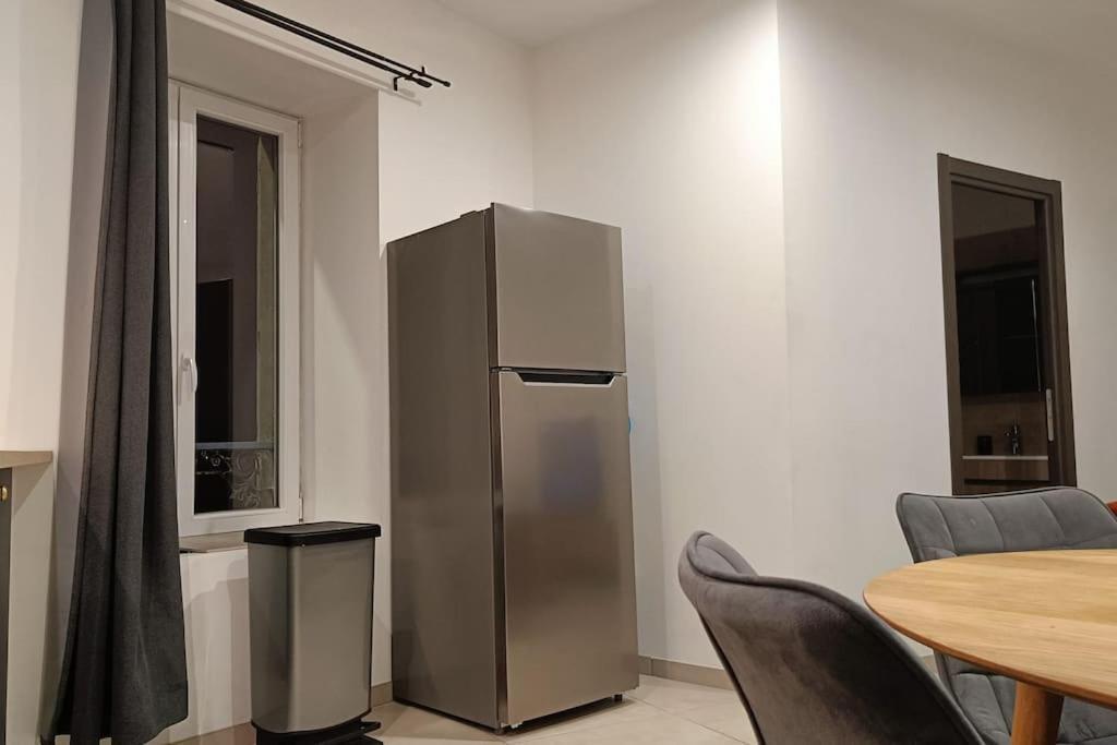 Appartement Confort Equipe Au Coeur De Béziers Zewnętrze zdjęcie